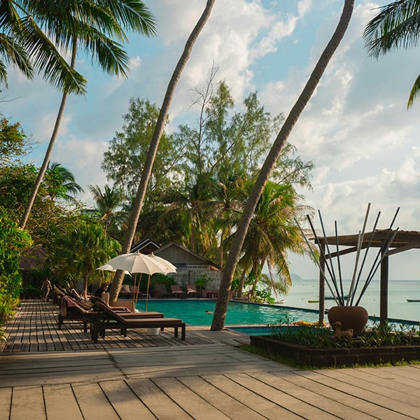 resort-square